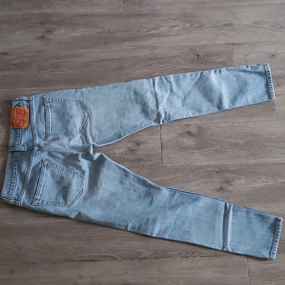Levi's 512 Slip Taper Jeans In Light Blue Stonewash - Picture 3 of 6